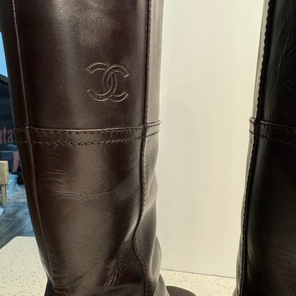 Channel interlocking riding boots size 7.5 or 37.5. Midcalf riding boots. - Picture 4 of 8
